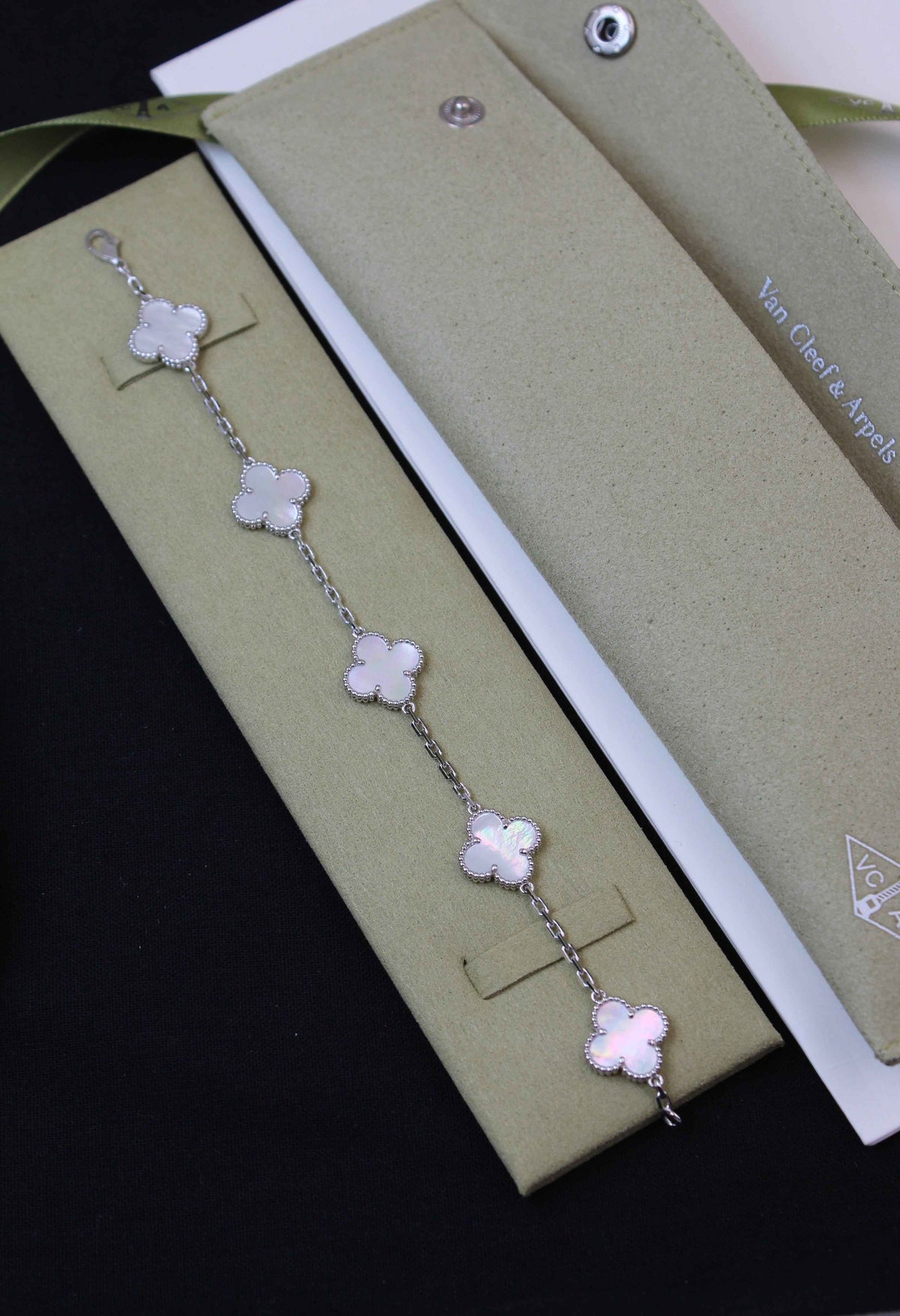 VanCleef & Arpels Vintage Alhambra Bracelet – 5 Motifs | 18K Gold Plated | Mother of Pearl