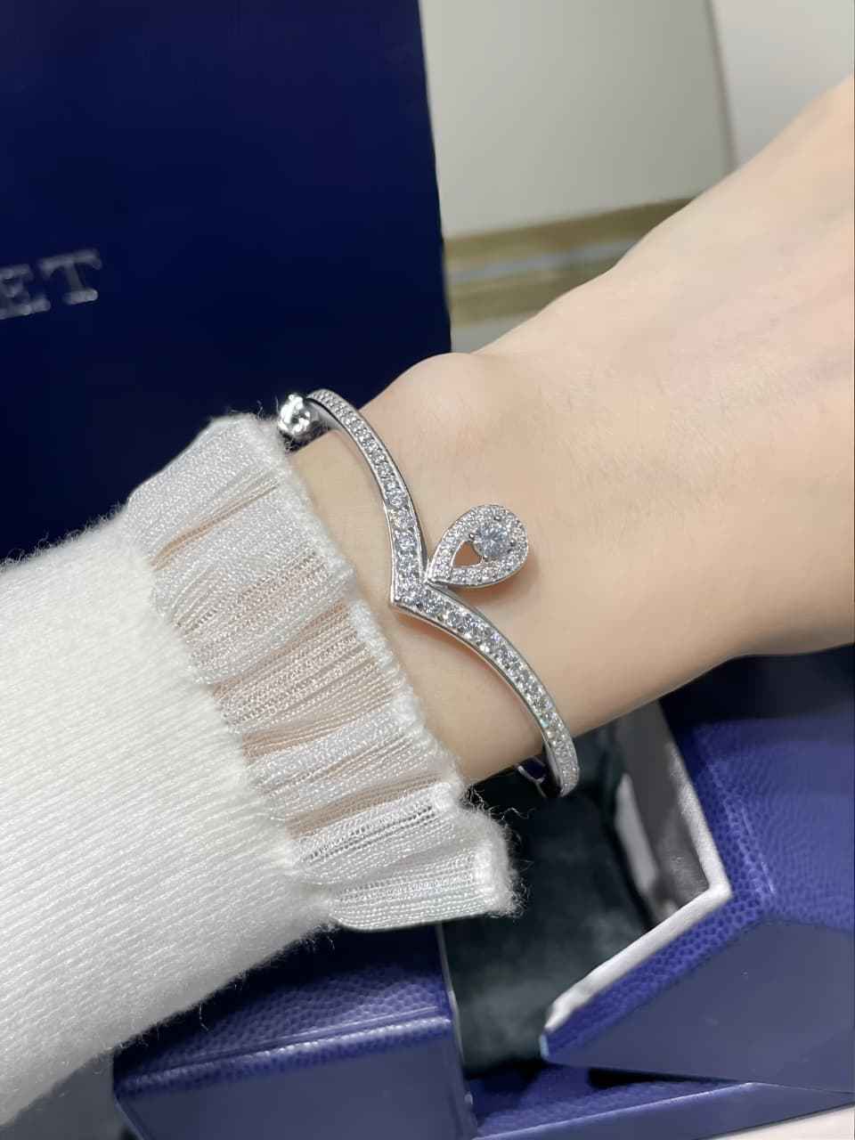 V-Shape Zircon Cuff Bangle | Teardrop Pave Stone Bracelet for Women