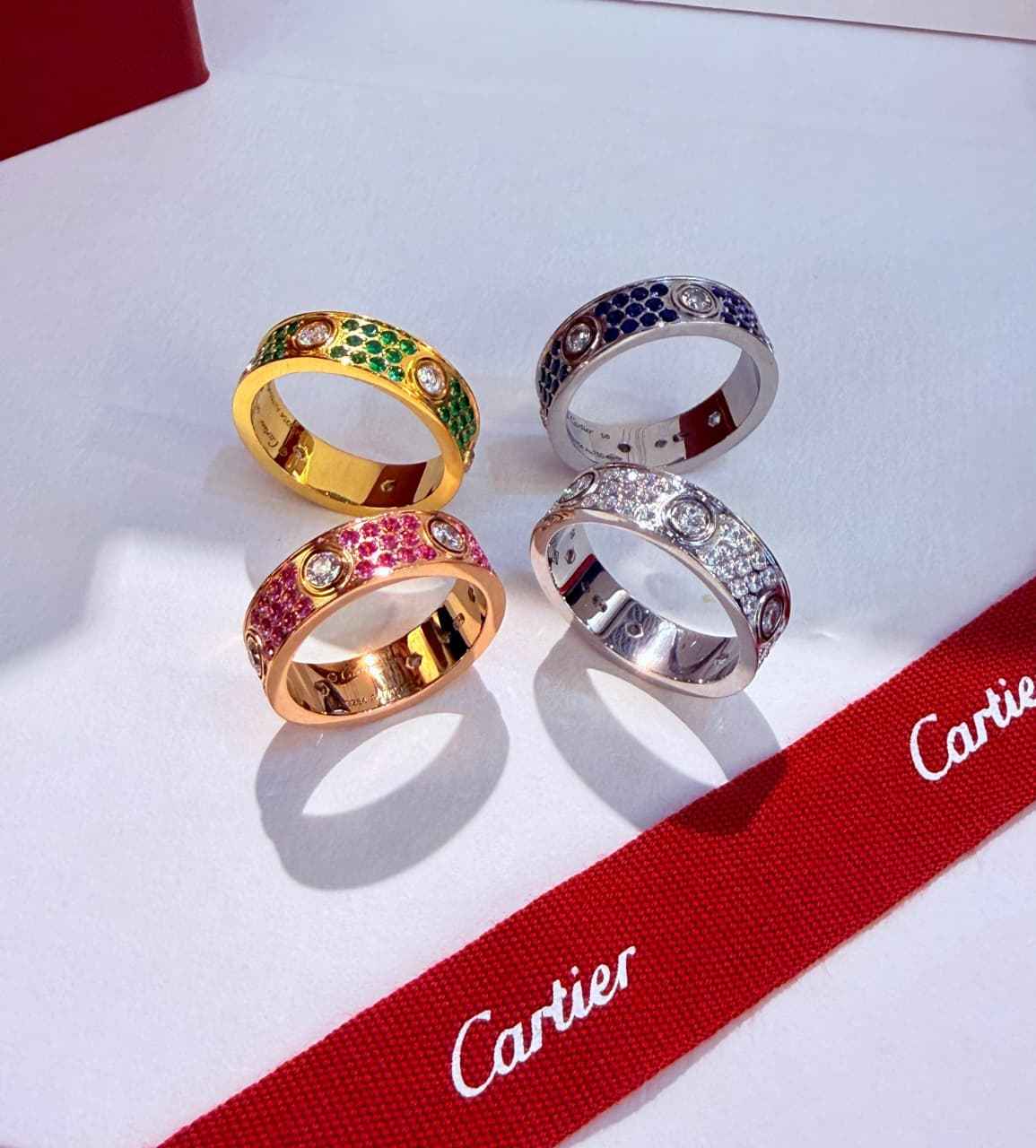 Bangle or Ring Jewellery | مجوهرات سوار أو خاتم