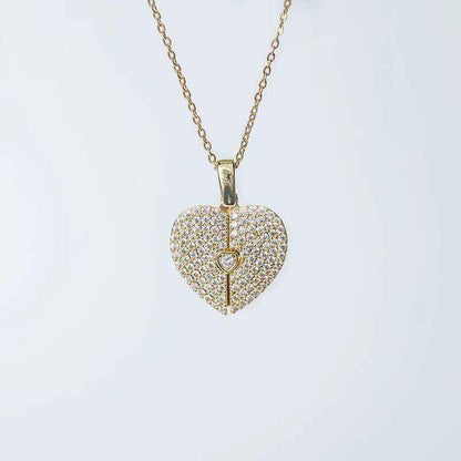 Elegant gold open close heart necklace